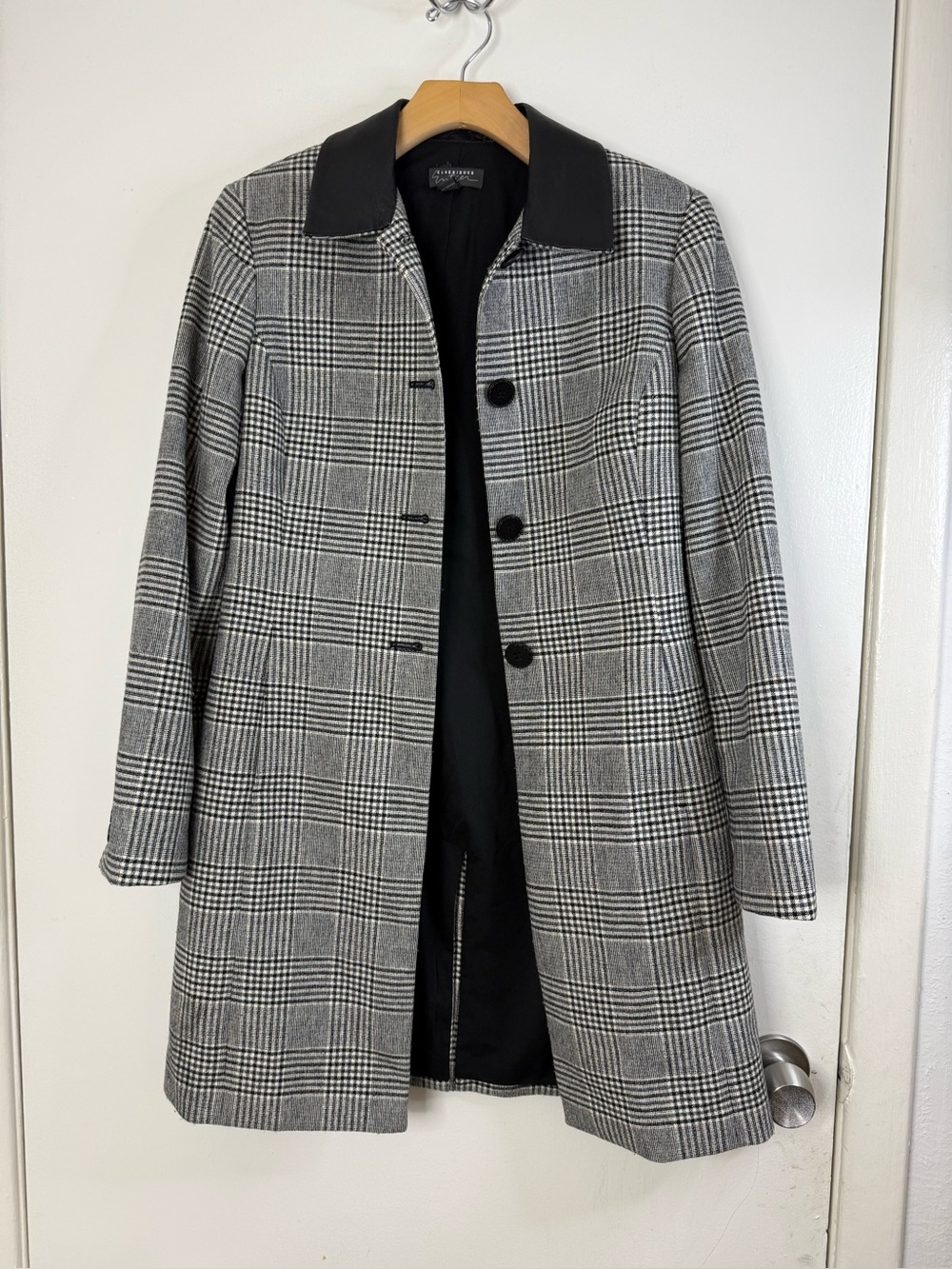 Classiques Entier genuine leather, wool blend black, white, plaid coat. 4